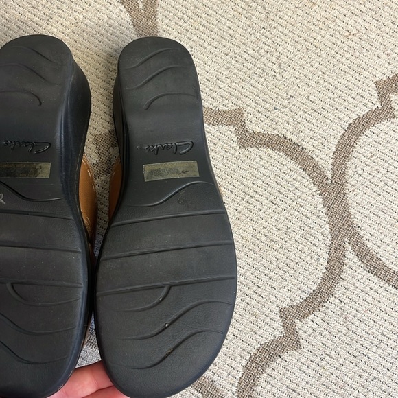 Clarks slip in adjustable straps Tan Leather Sandals - Picture 11 of 12